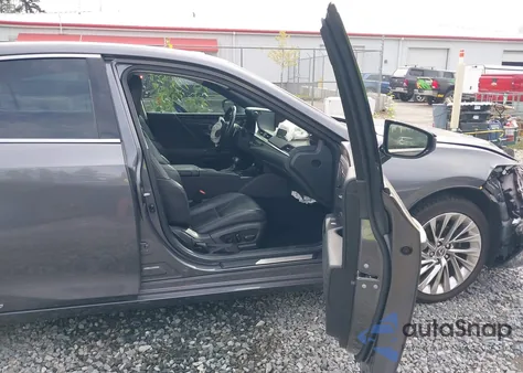 2020 Lexus Es 300H Luxury z USA, uszkodzony, nr VIN 58AE21B16LU010478